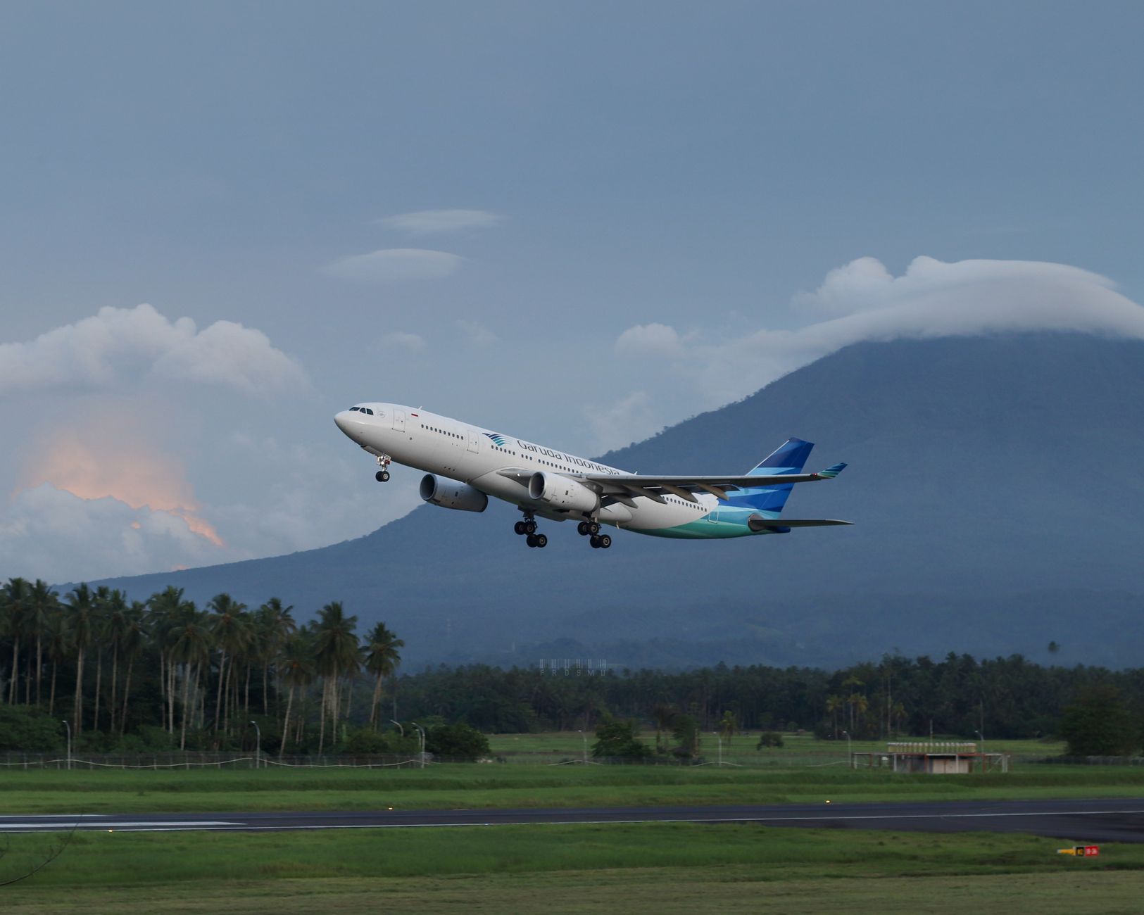 Incheon-Manado flights: Best Proven Service by Eastar Jet
